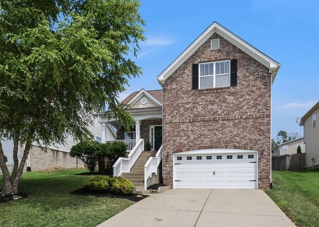 105 Sleepy Hollow Ct, Hendersonville