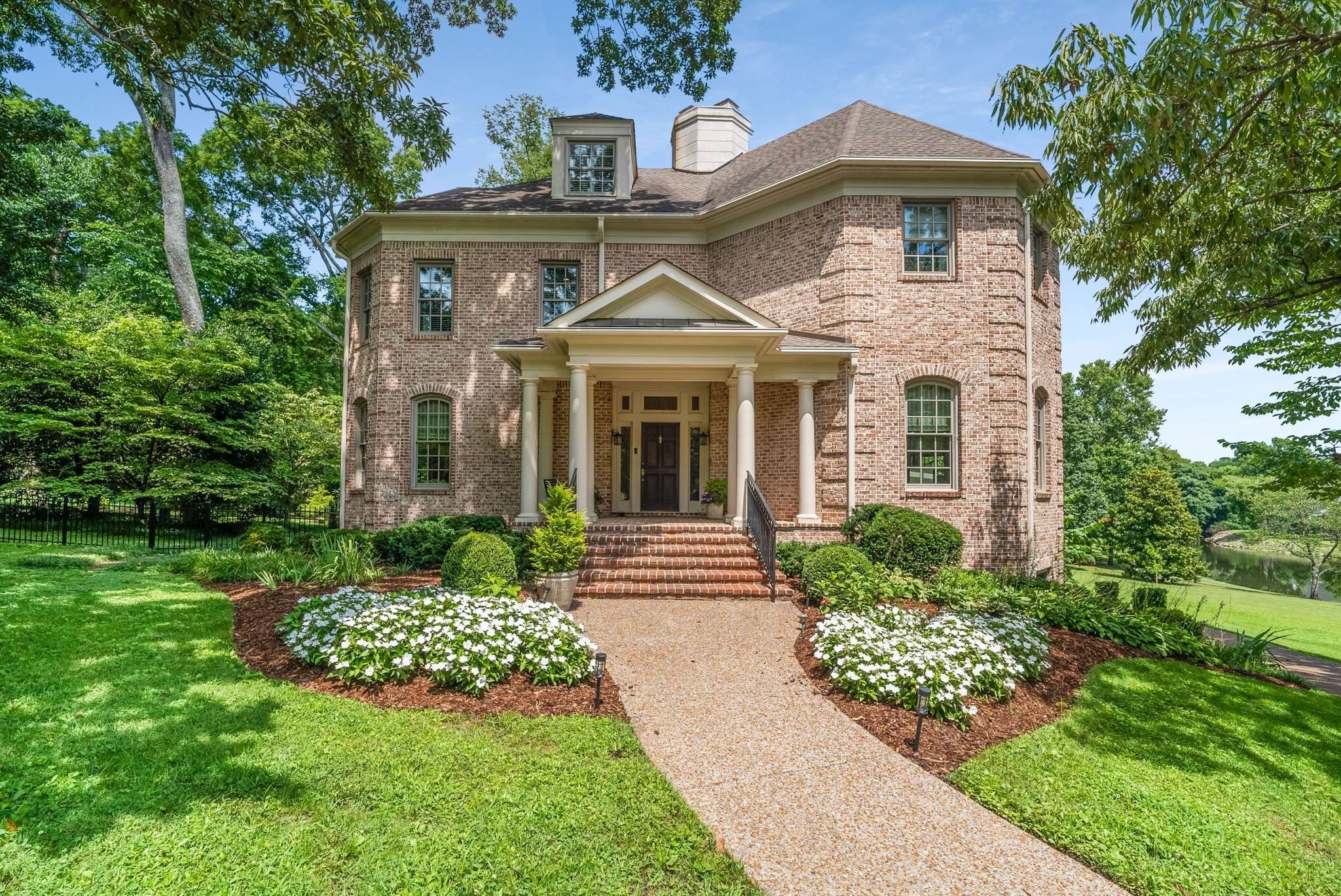 Photo of Listing #2943164