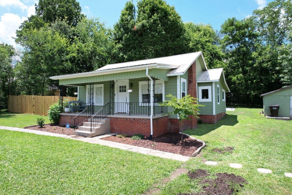 1255 Eagle Park Road Ne, Cleveland