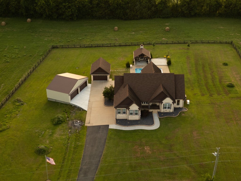 388 Coble Rd, Shelbyville