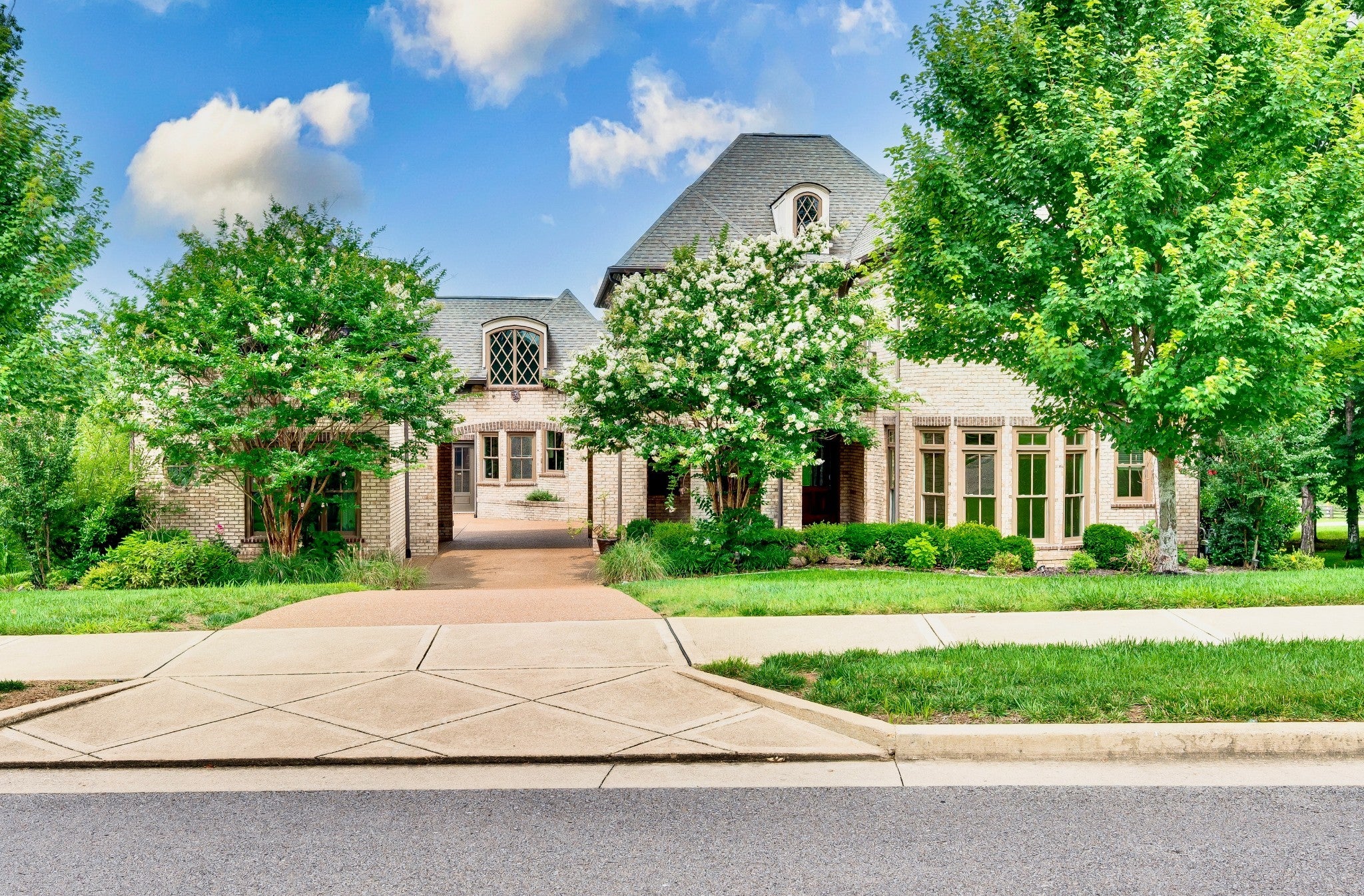 Photo of Listing #2943966