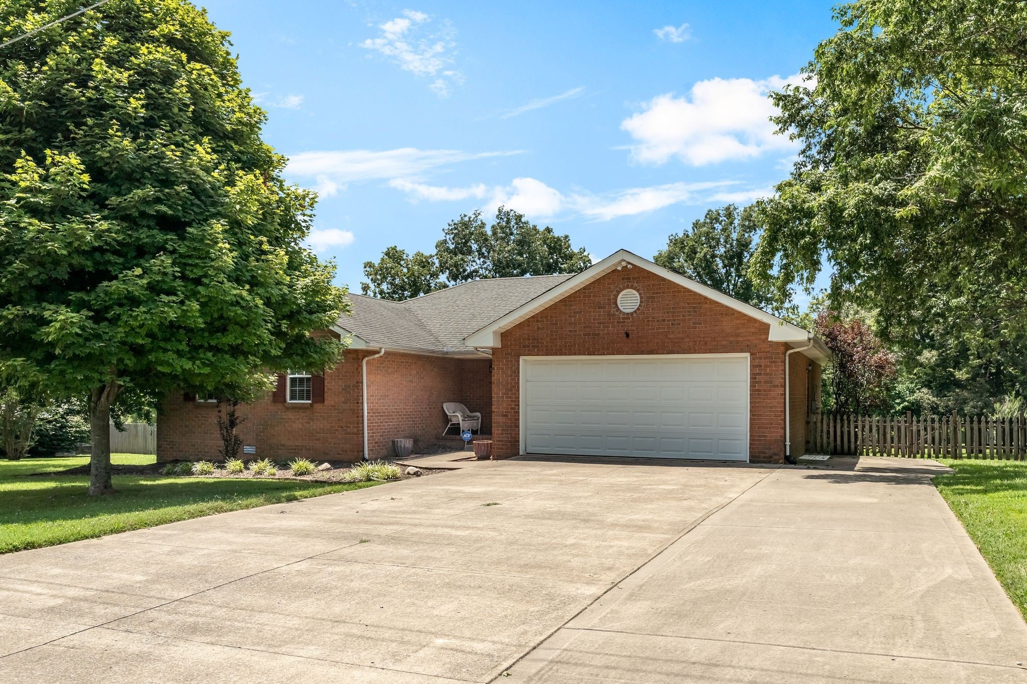 Photo of Listing #2944051