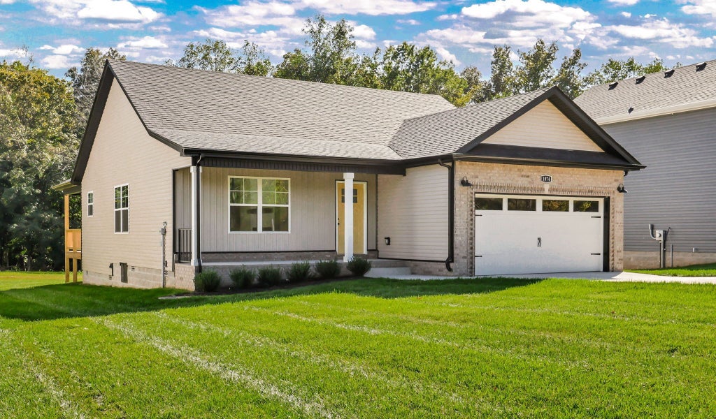 150 Irish Hills, Clarksville