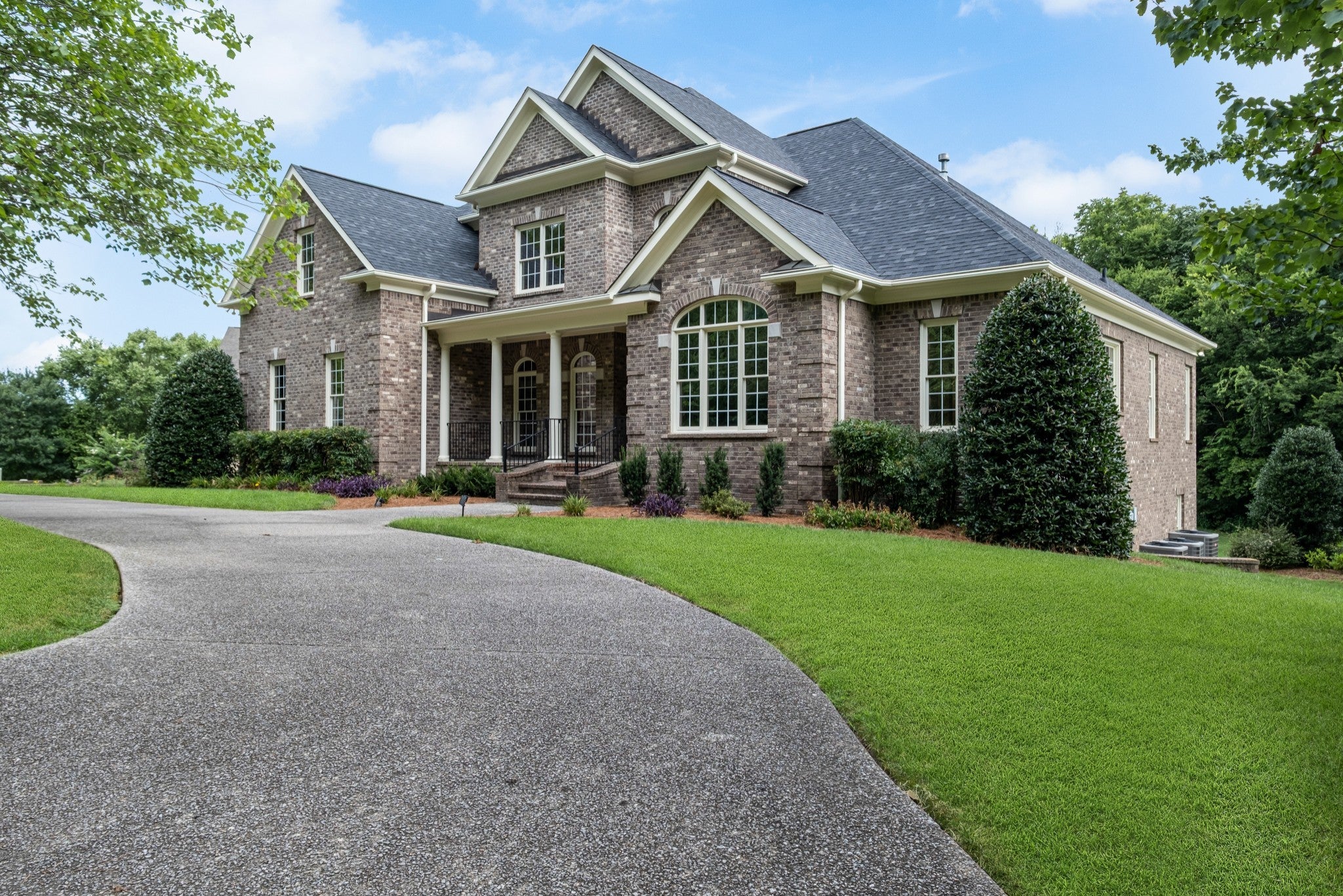 Photo of Listing #2944207