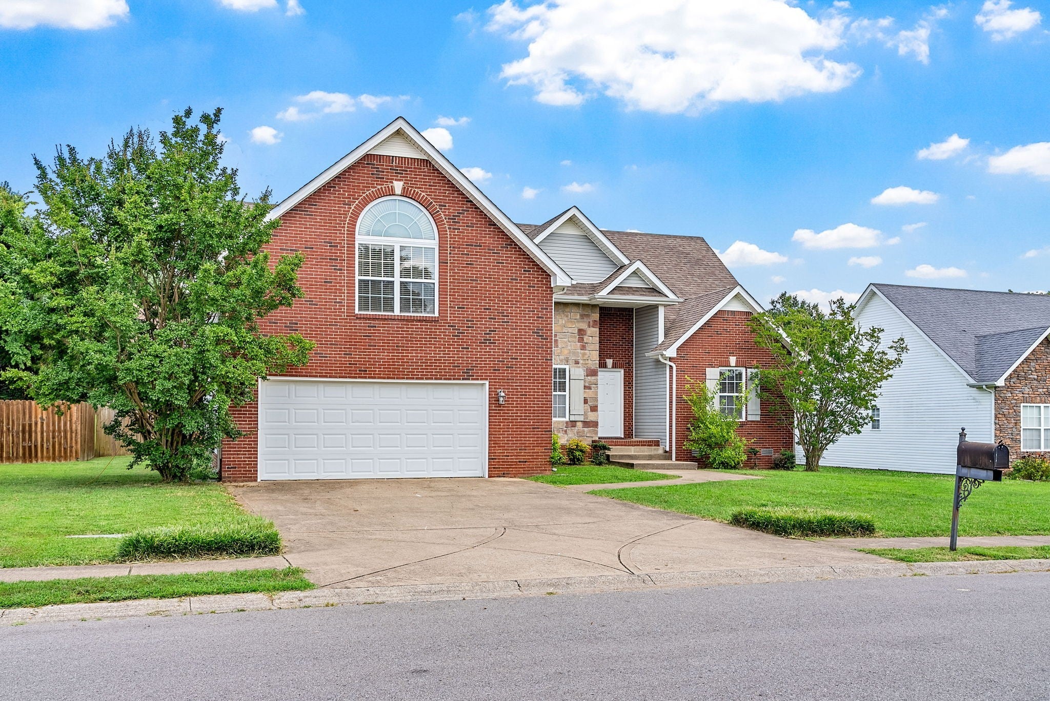 Photo of Listing #2944231