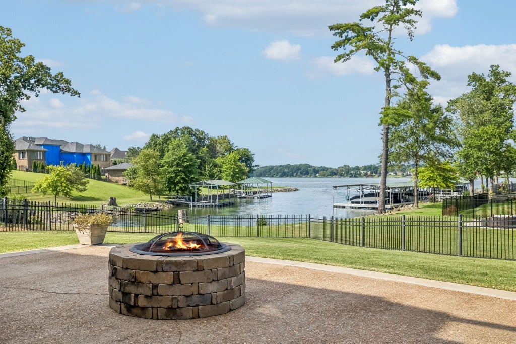 3033 Lakeshore Dr, Old Hickory