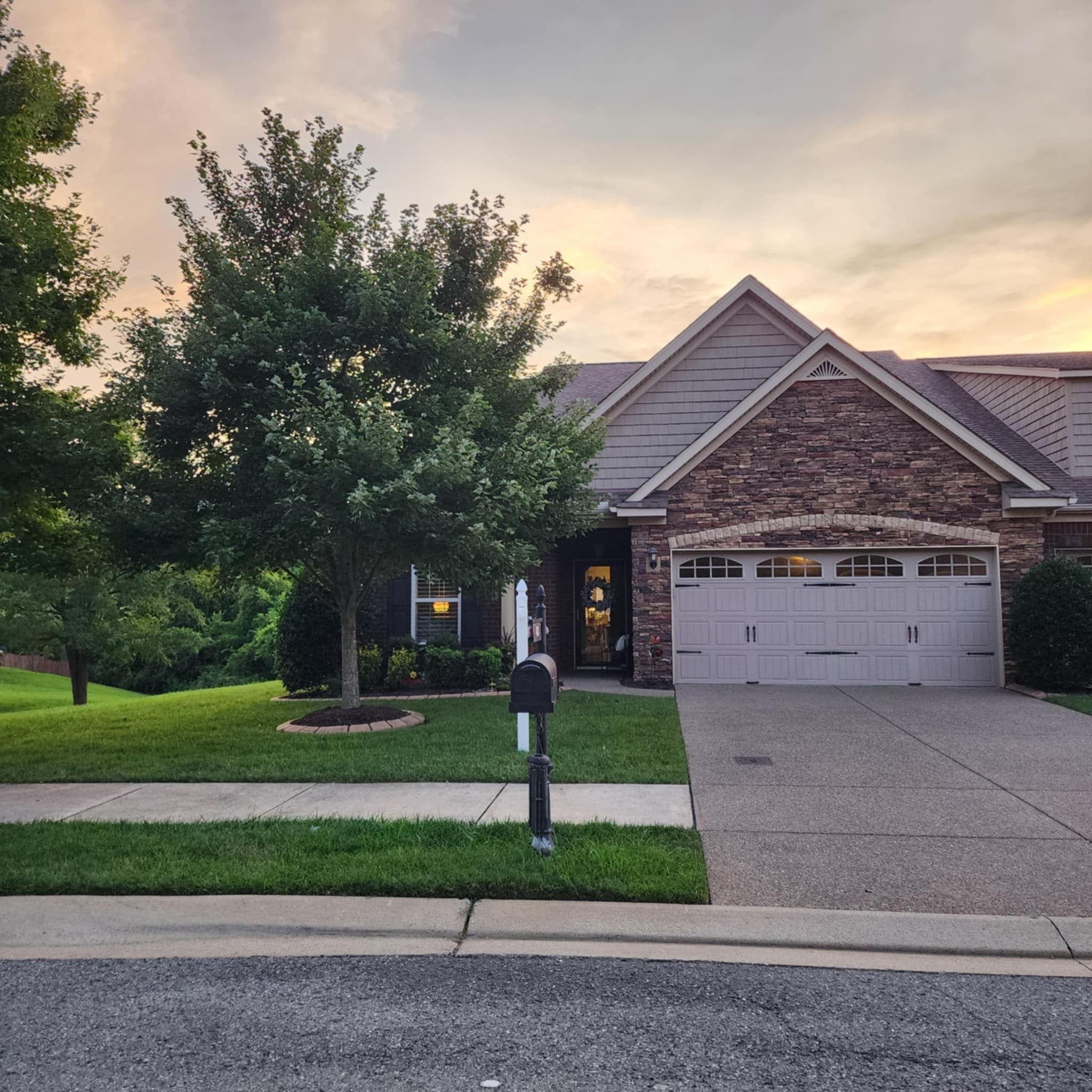 Photo of Listing #2944477