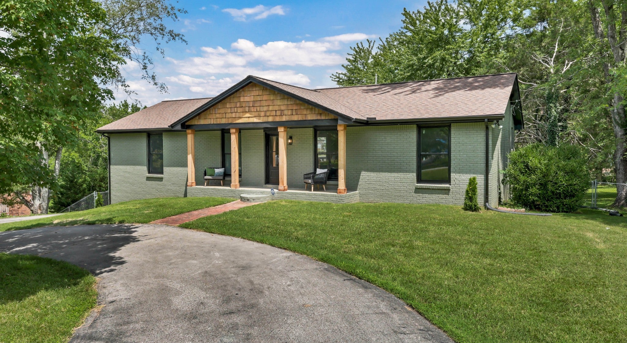 Photo of Listing #2944548