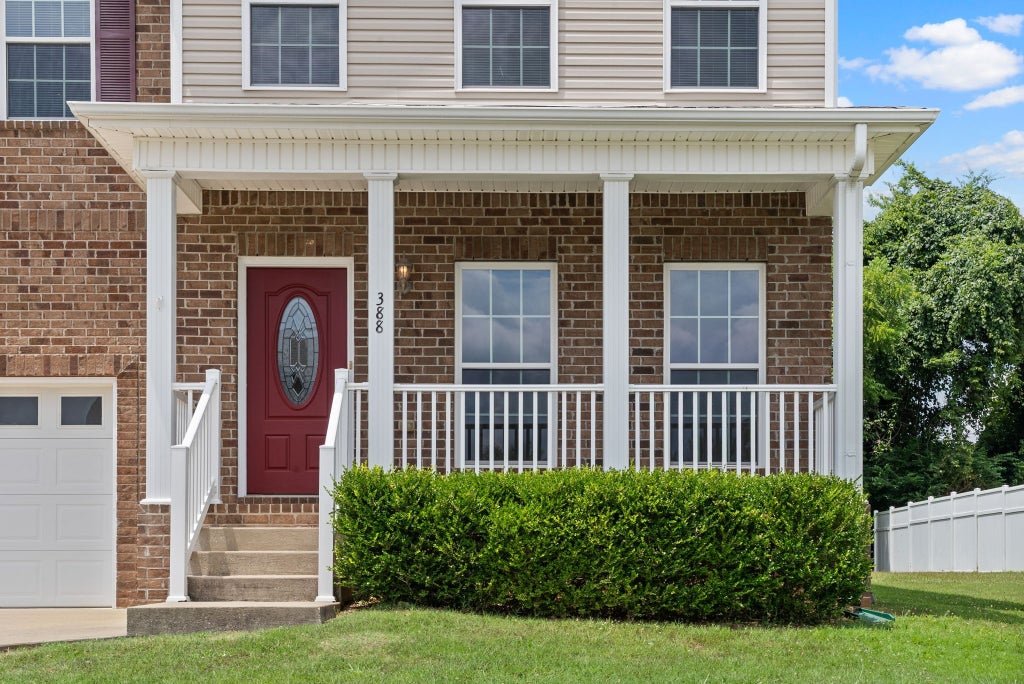 388 Abeline Dr, Clarksville