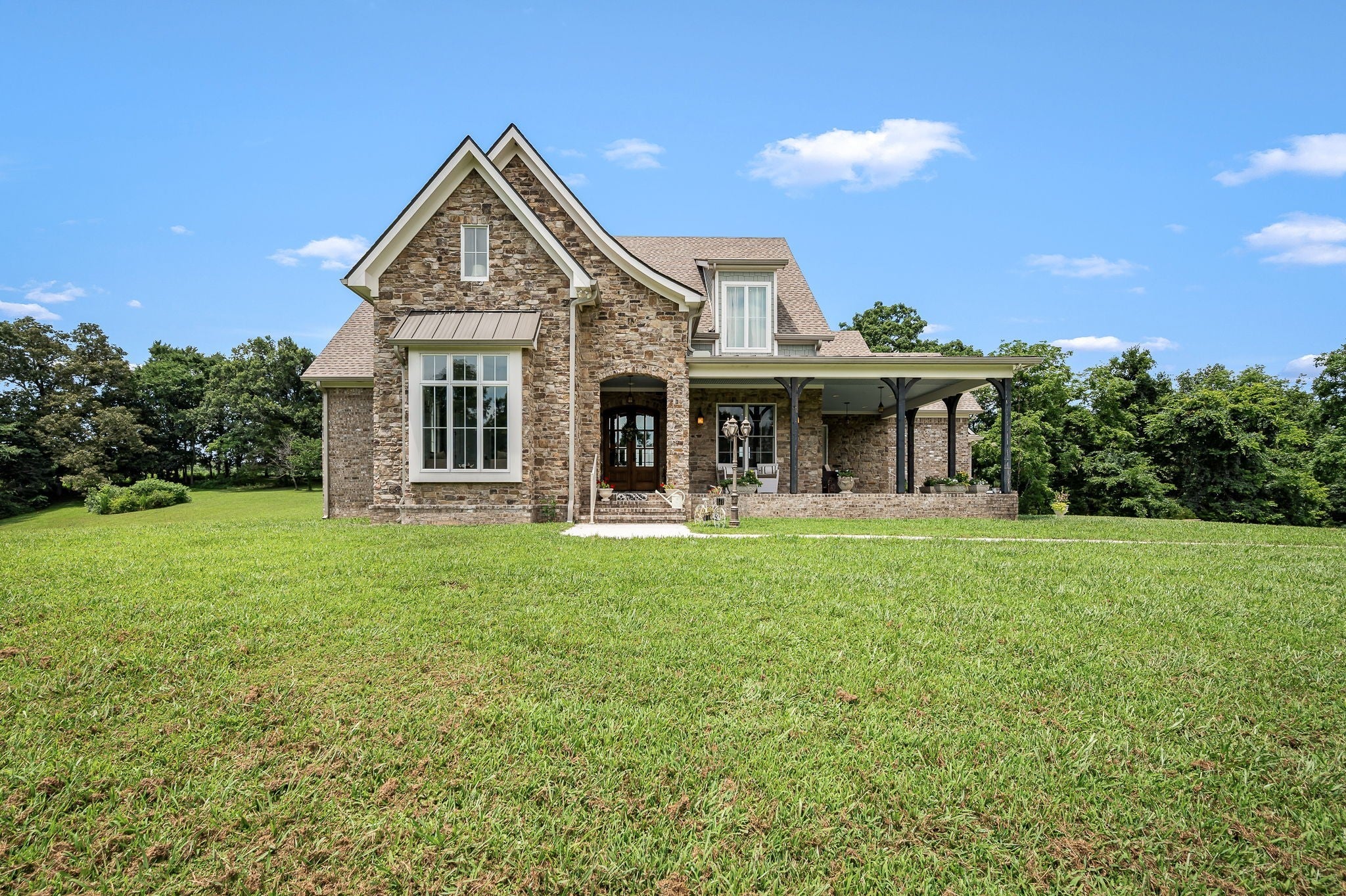 Photo of Listing #2945432
