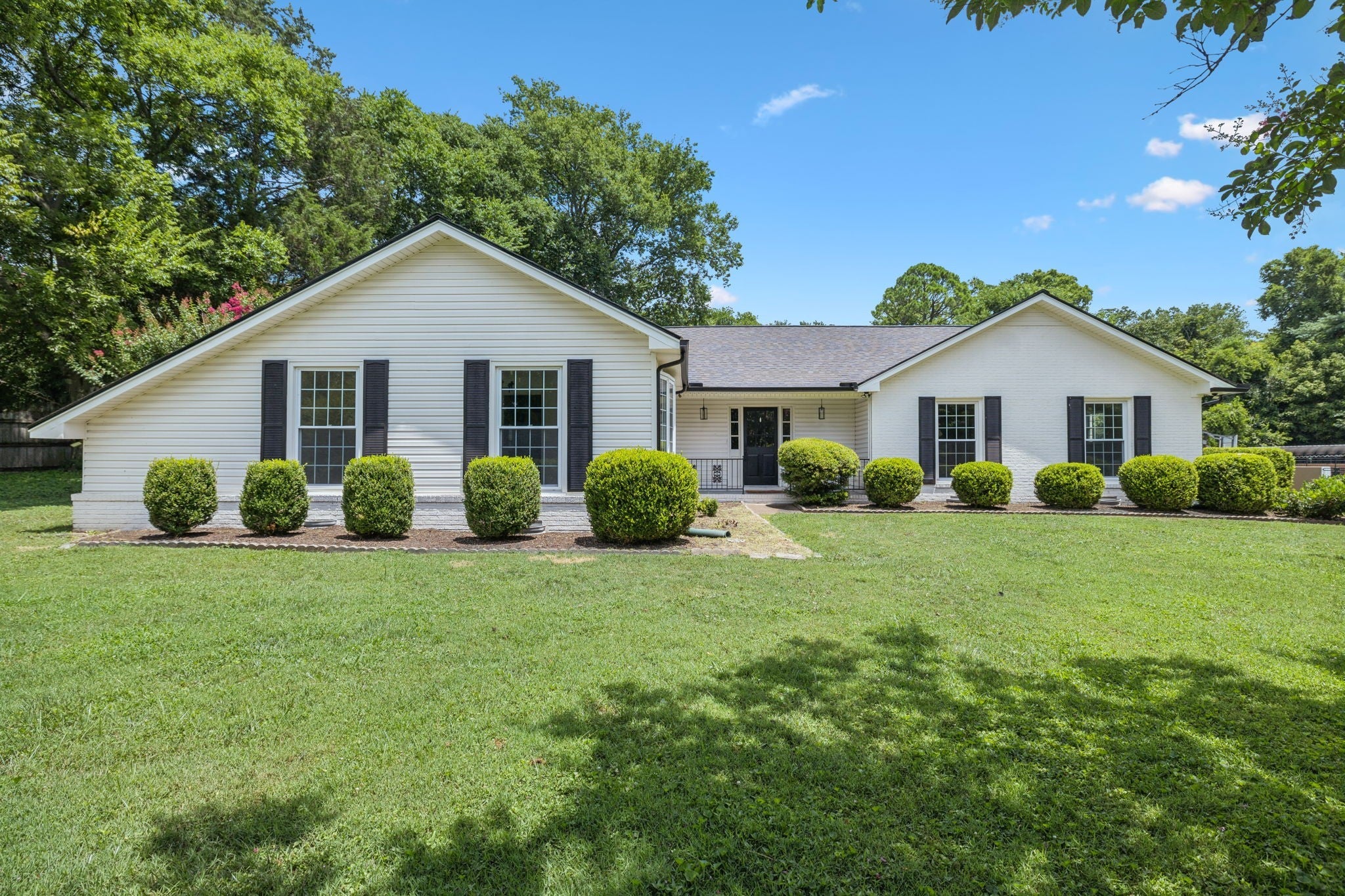 Photo of Listing #2945540