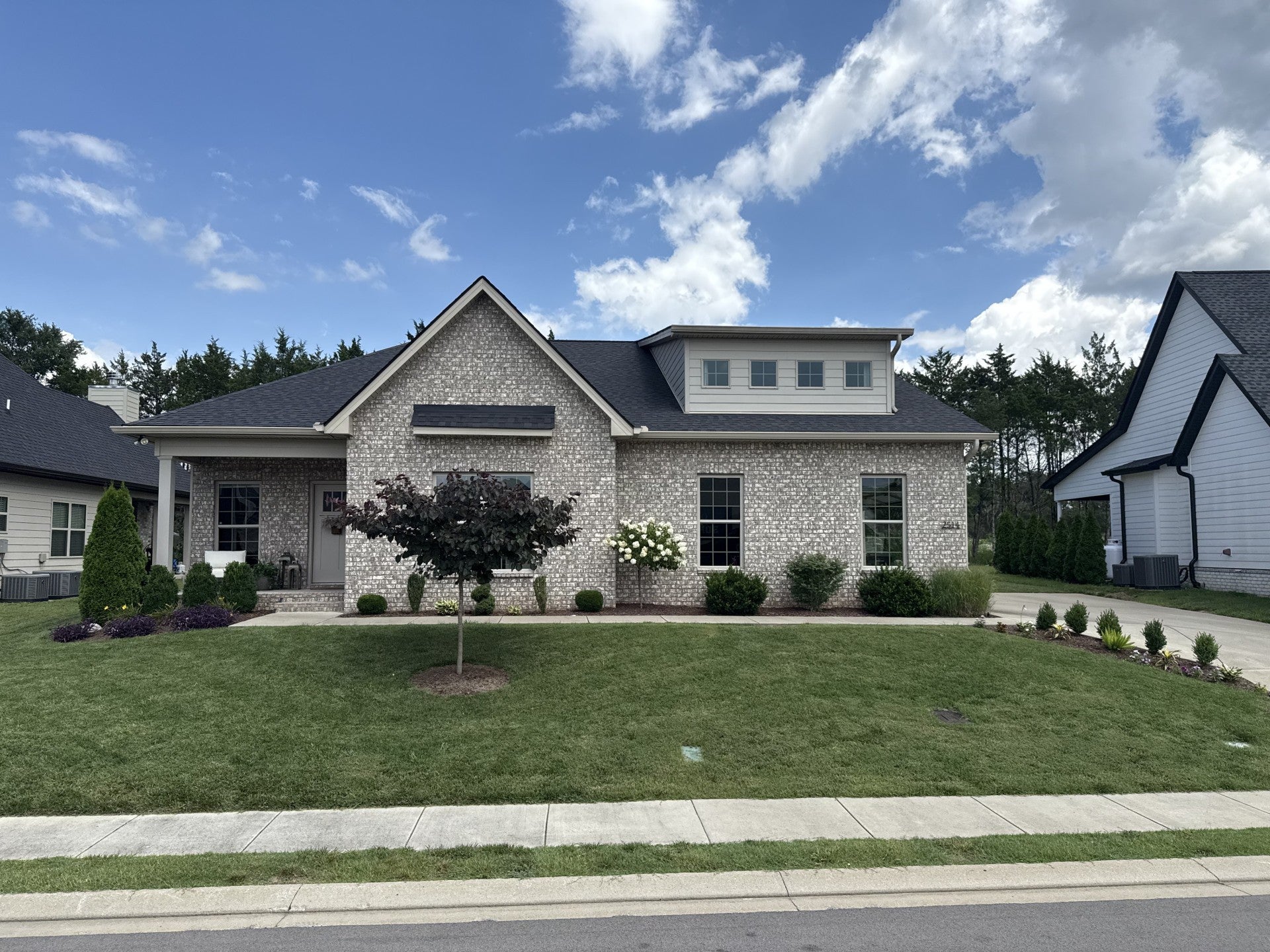 Photo of Listing #2946009