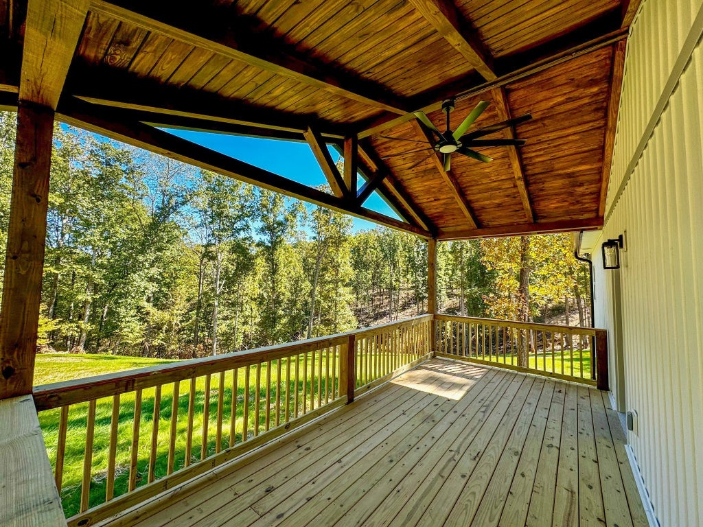 2 Rocky Top Lane, Erin