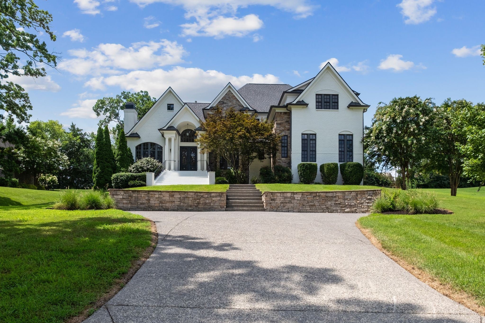 Photo of Listing #2946455