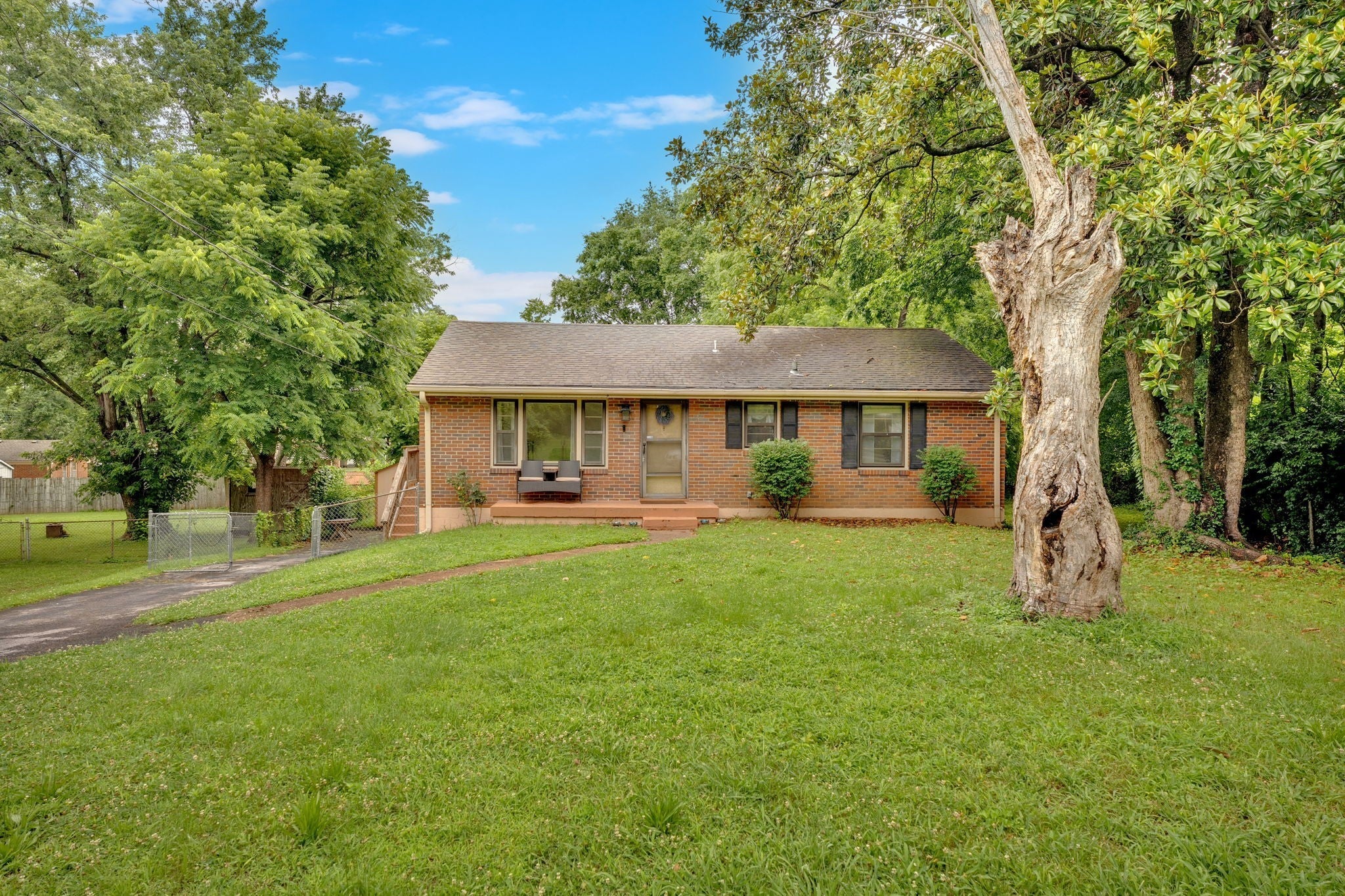 Photo of Listing #2946849