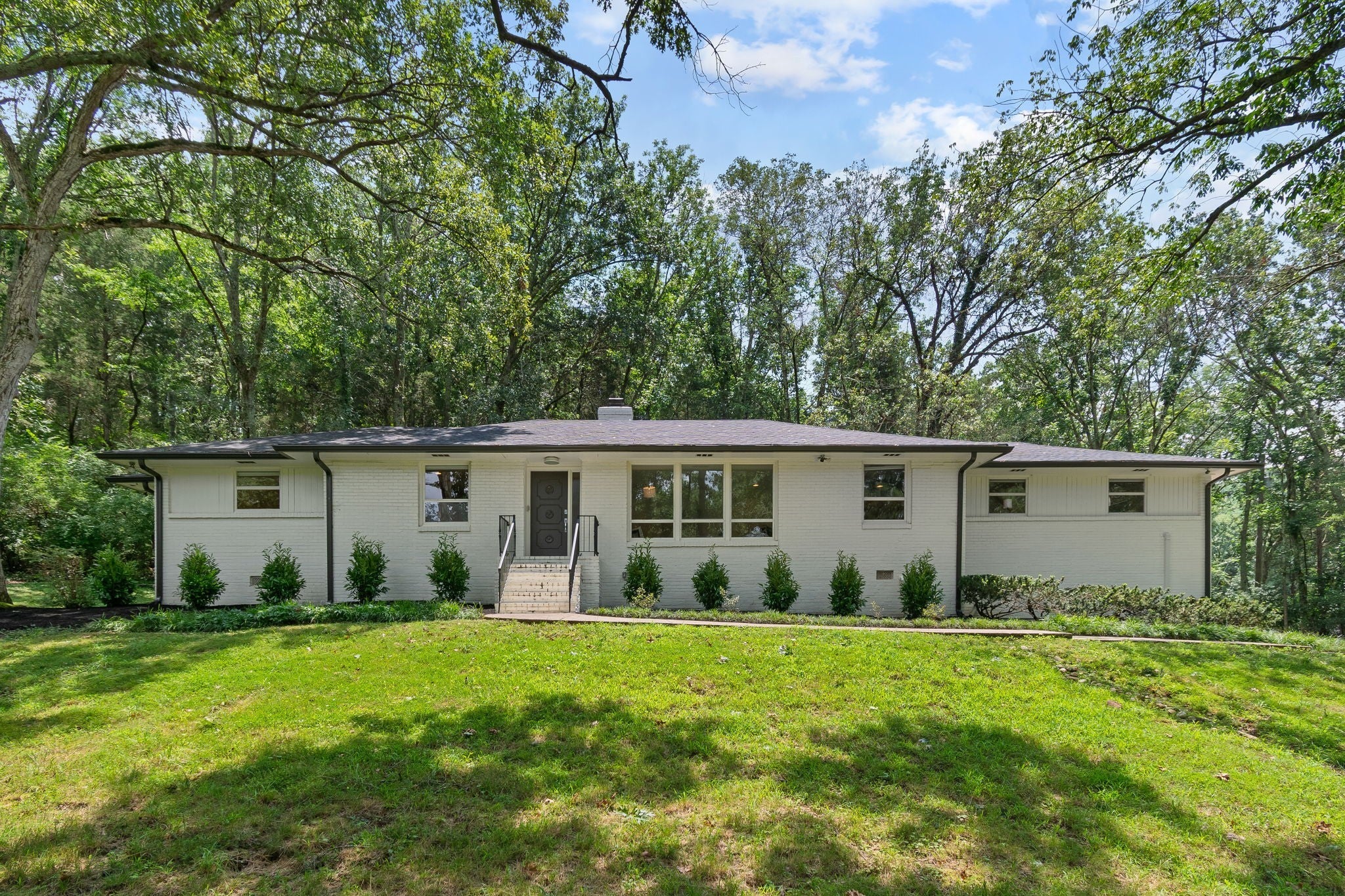 Featured Listing - 6028 Sherwood Dr, Nashville, Davidson County, TN