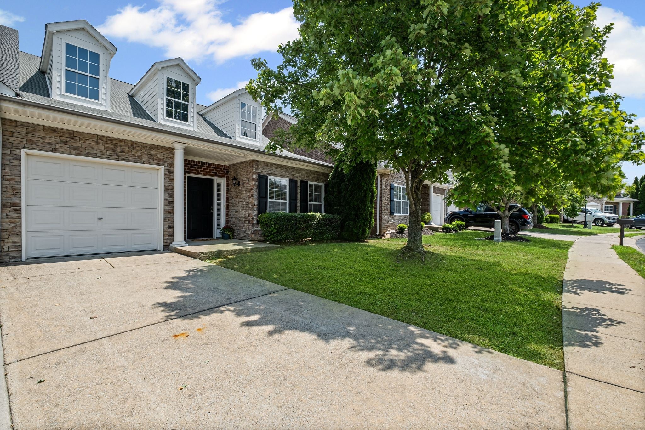Photo of Listing #2957799