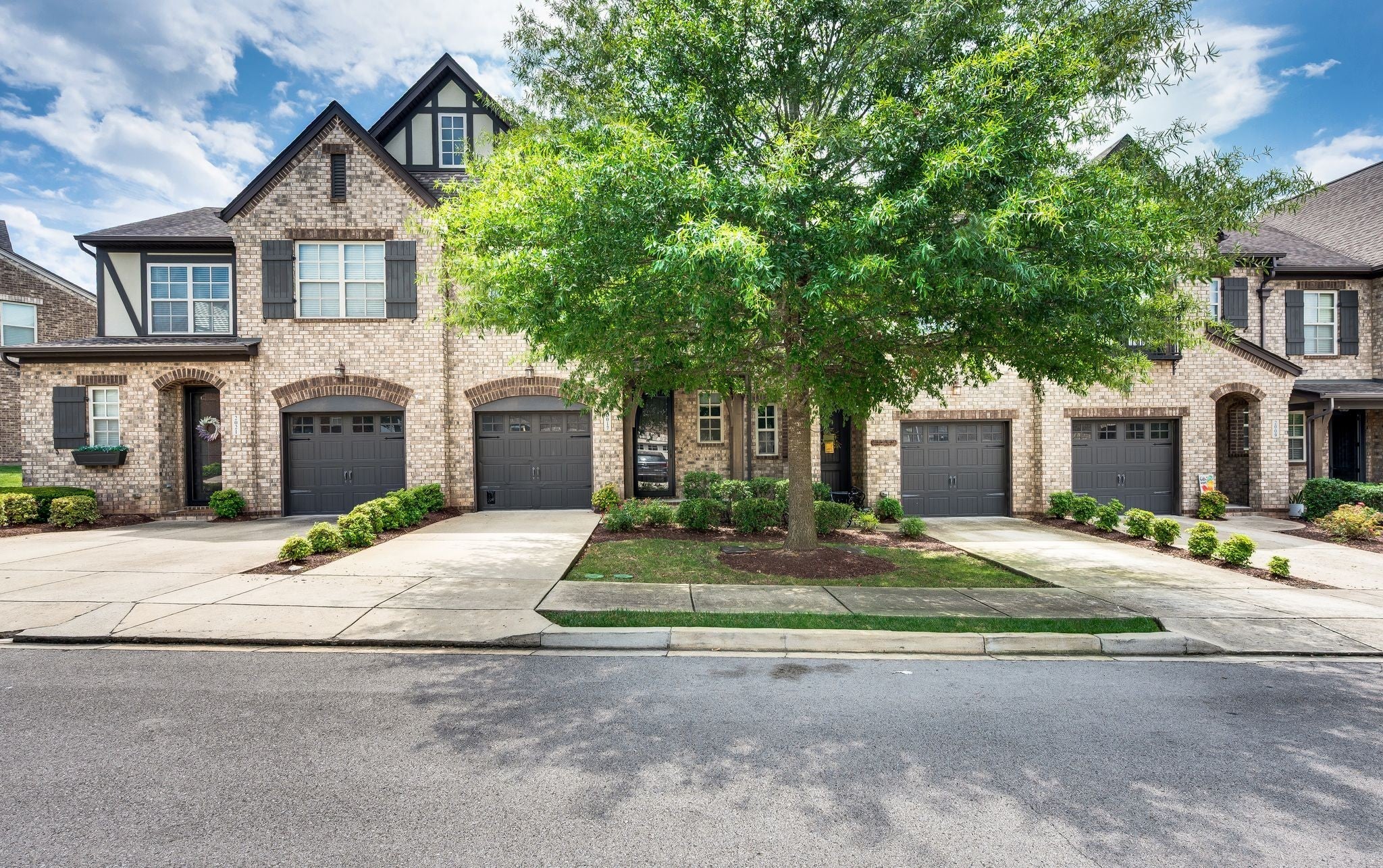 Photo of Listing #2958211