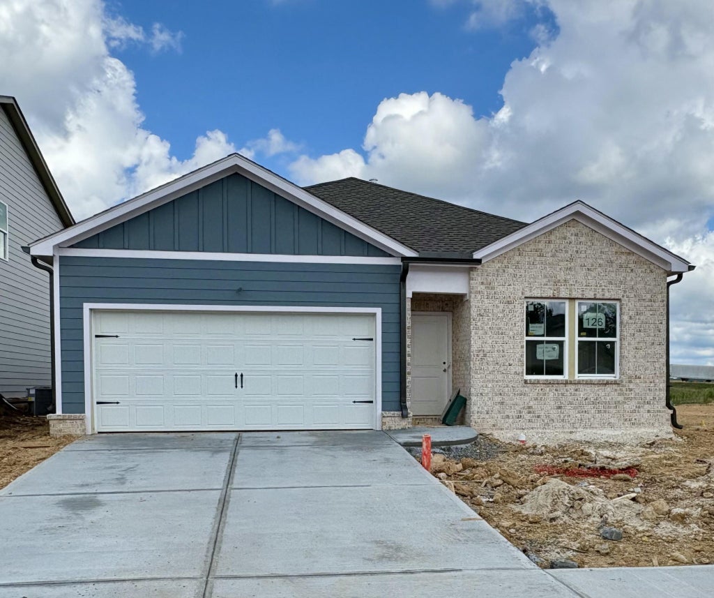 5133 Skyline Way Ne, Cleveland