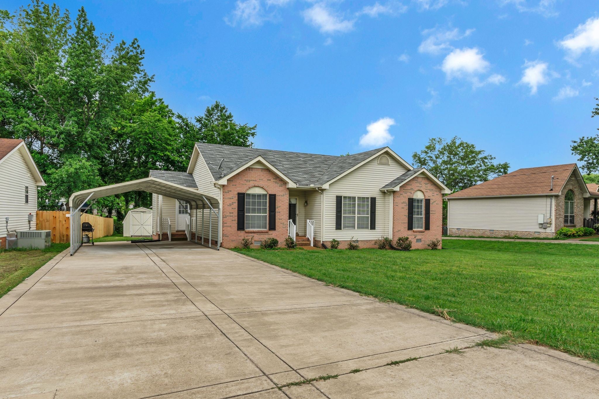 Photo of Listing #2958906