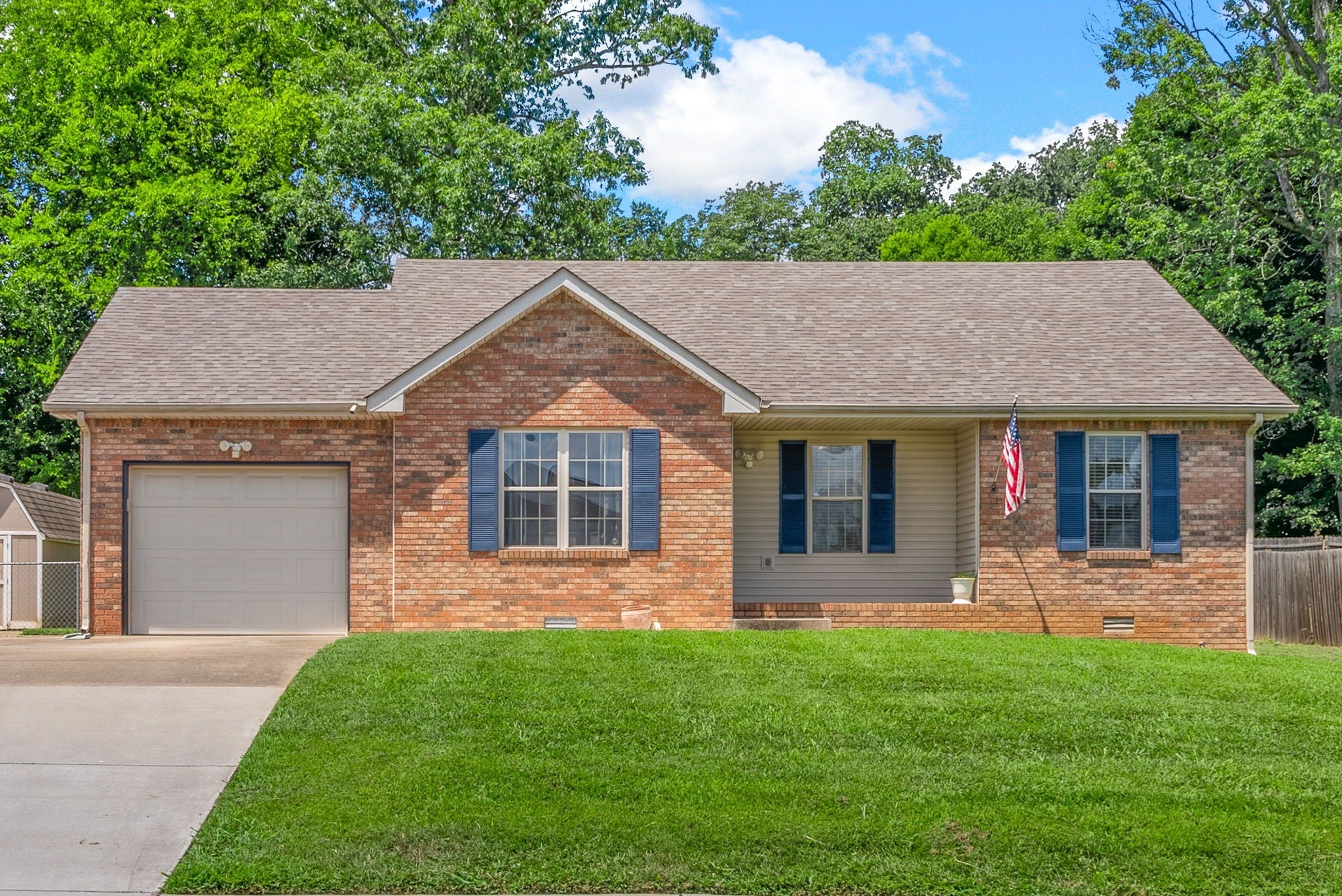 Photo of Listing #2963705