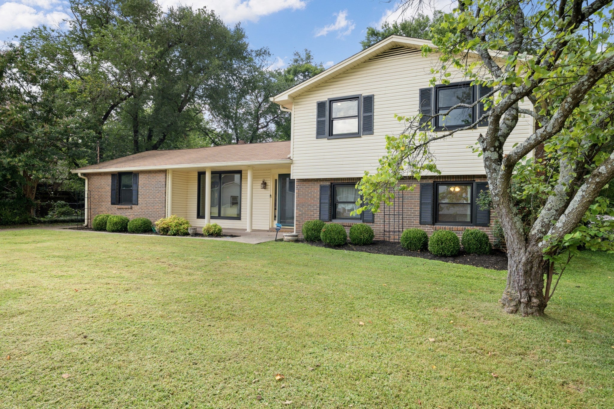 Photo of Listing #2964900