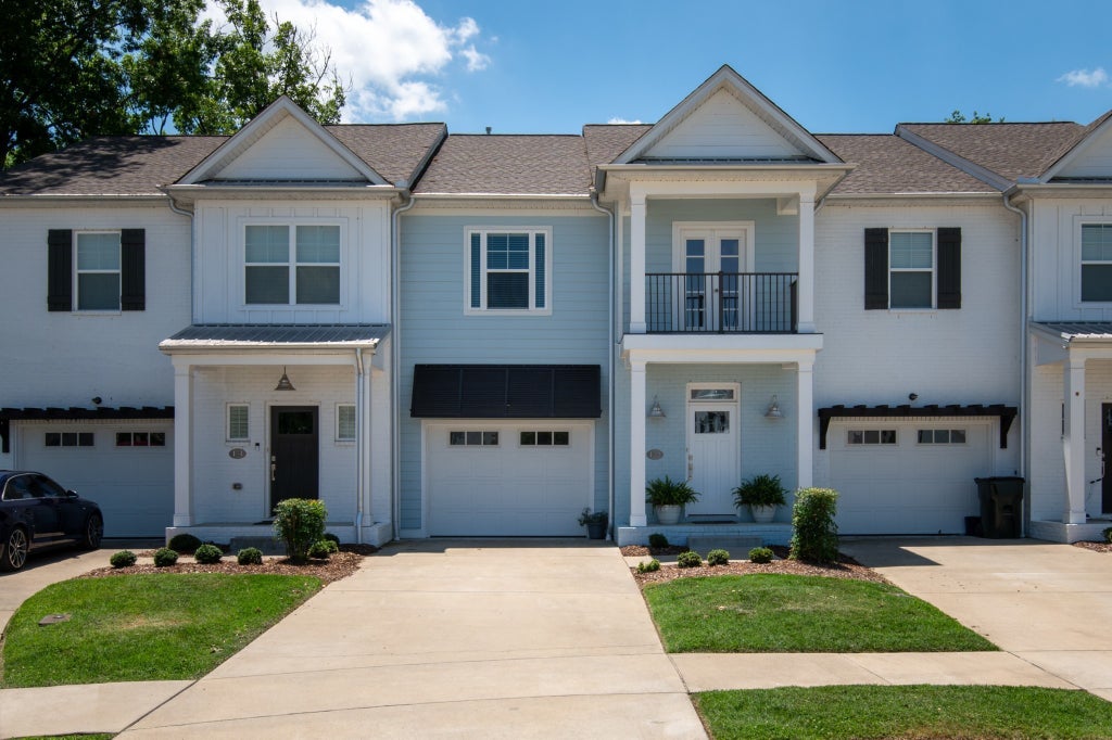 1144 Lock 4 Rd F2, Gallatin