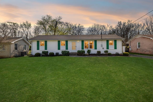 127 Trousdale Ave, Gallatin