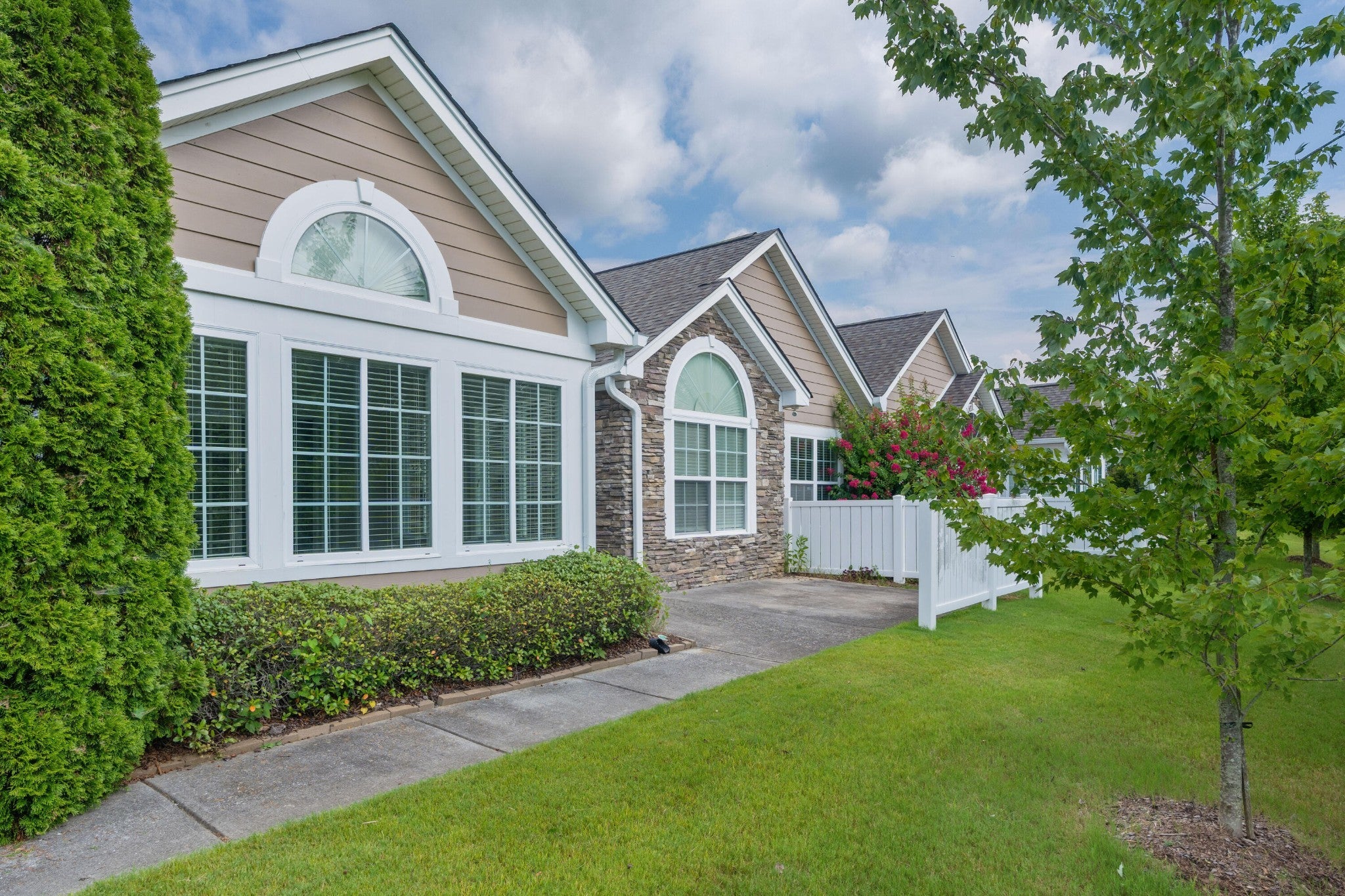 Photo of Listing #2967872