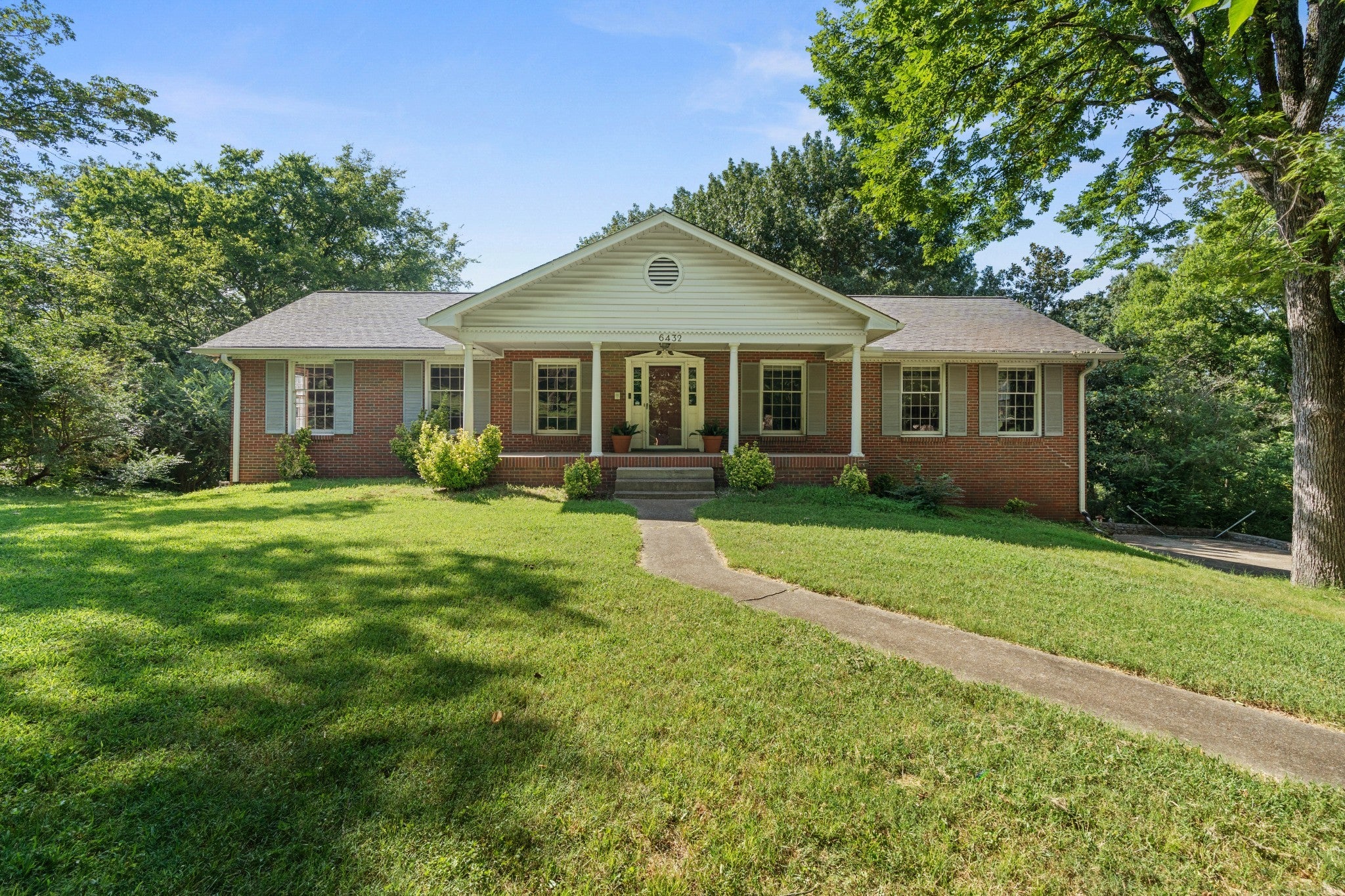 Photo of Listing #2968177