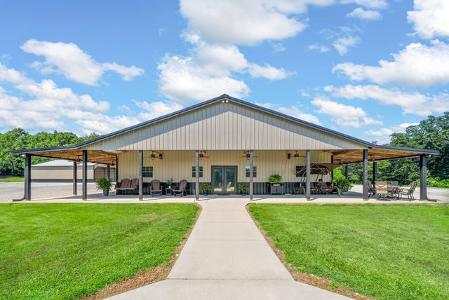 950 Choate Rd, Dickson