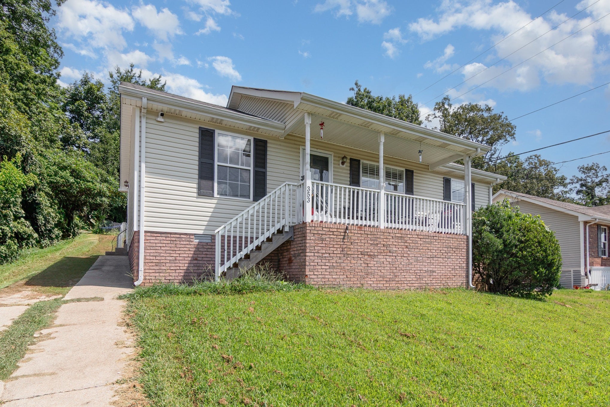 Photo of Listing #2968443