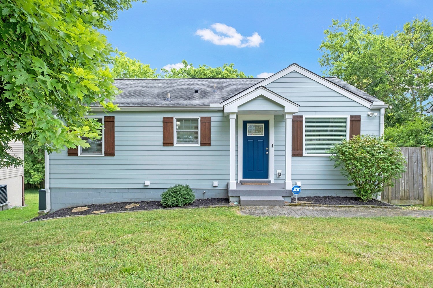 Photo of Listing #2969213