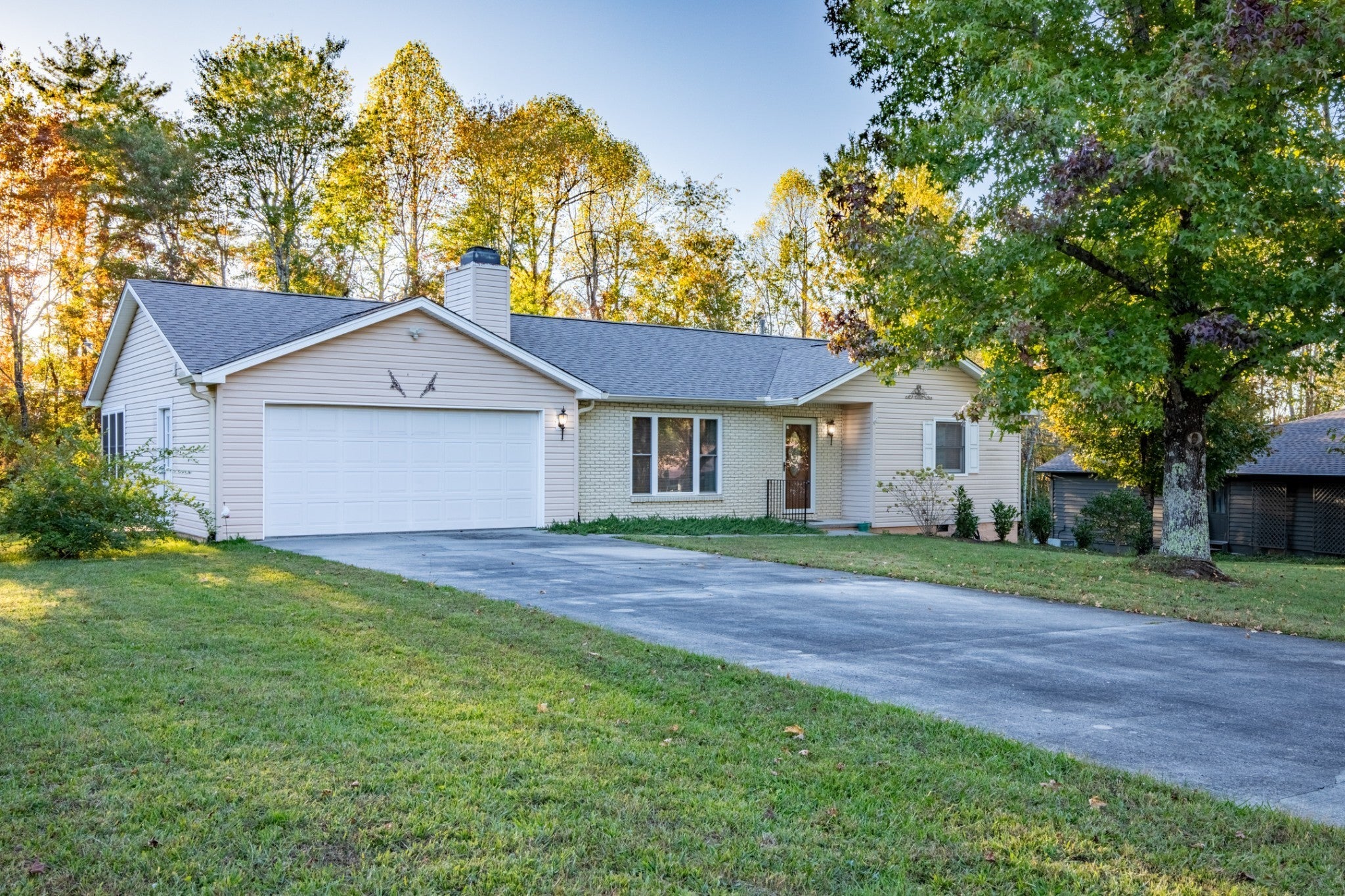Photo of Listing #2969677