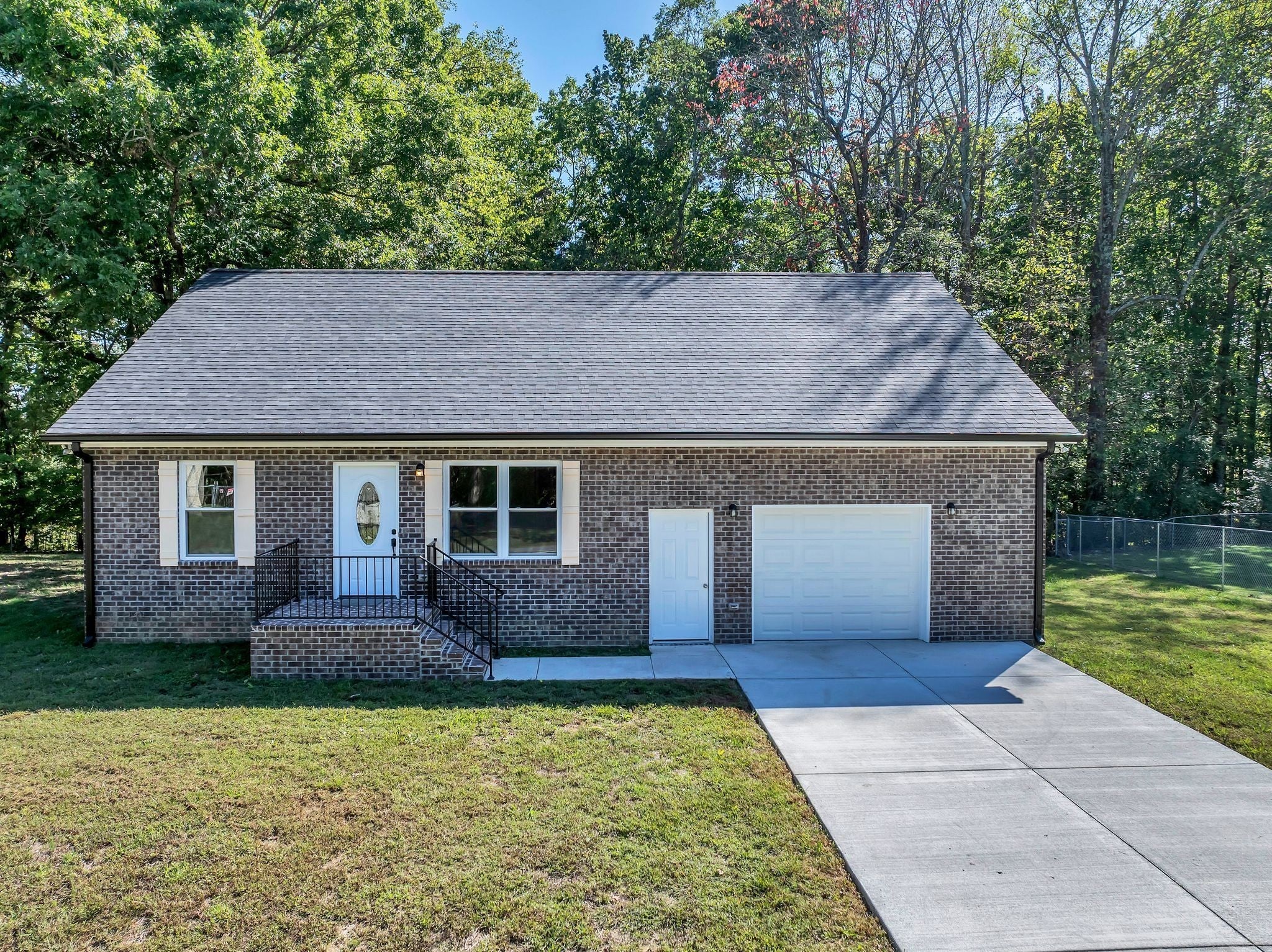 Photo of Listing #2969743