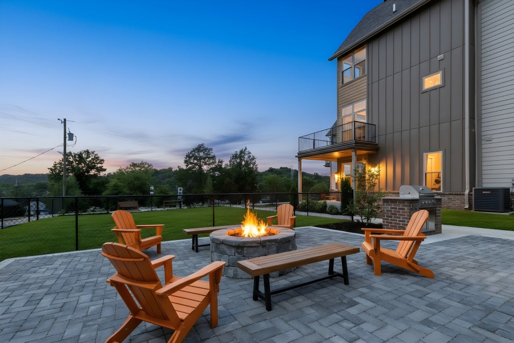 7341 Charlotte Pike 109, Nashville