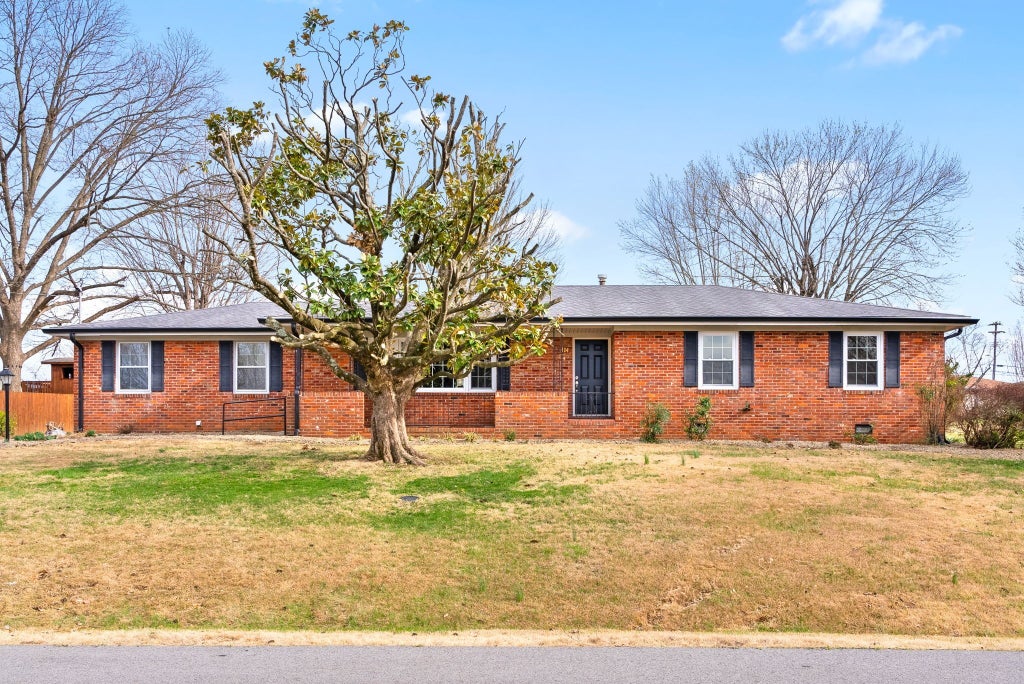 114 Donna Dr, Hopkinsville