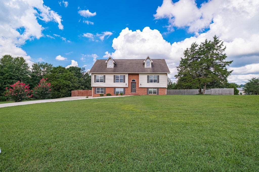 84 Amberwood Dr, McMinnville