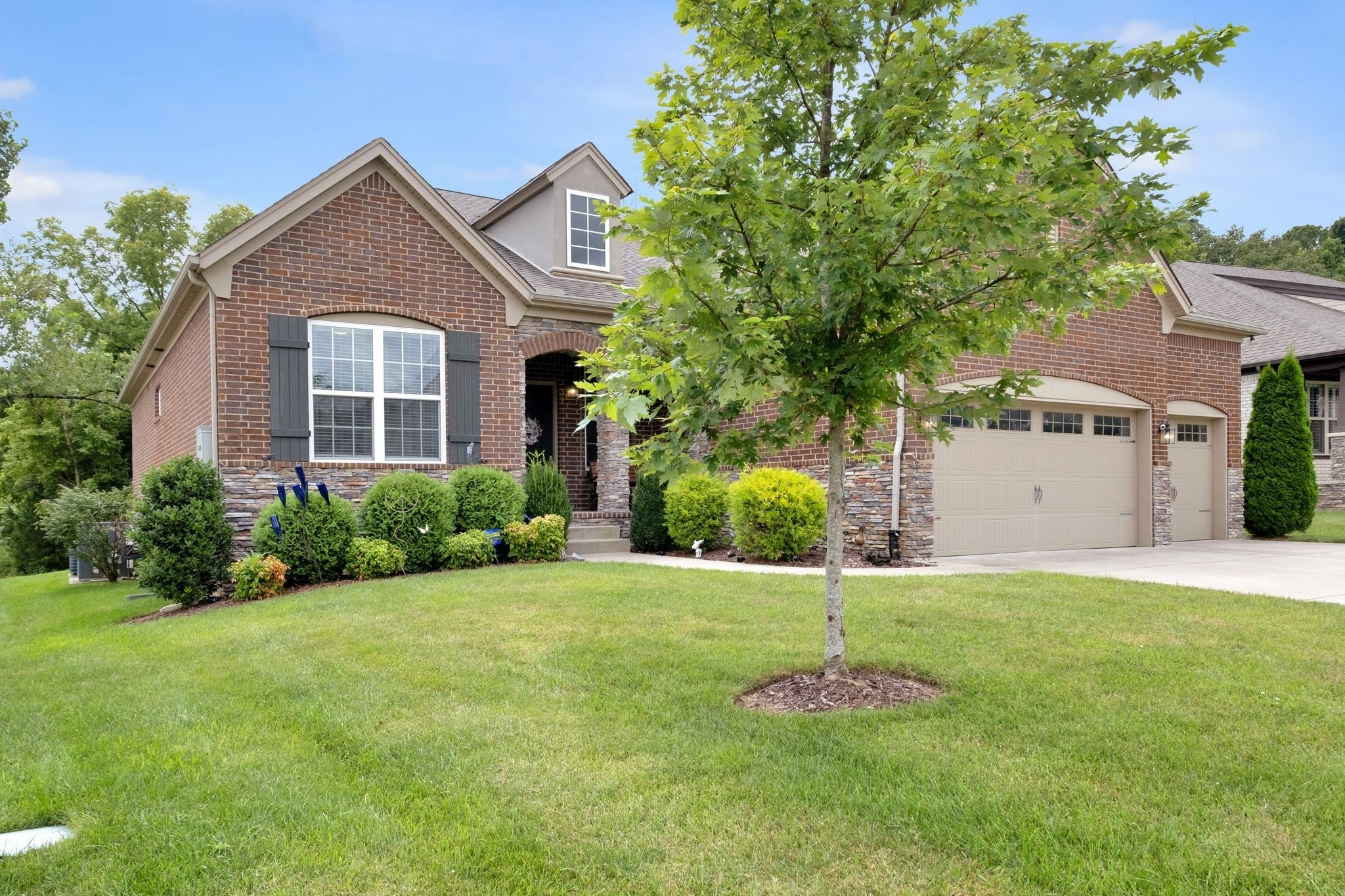 Photo of Listing #2970459