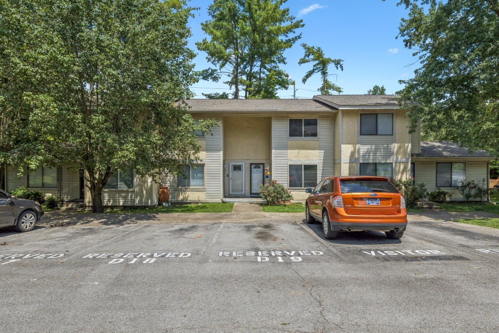 4958 Edmondson Pike D19, Nashville