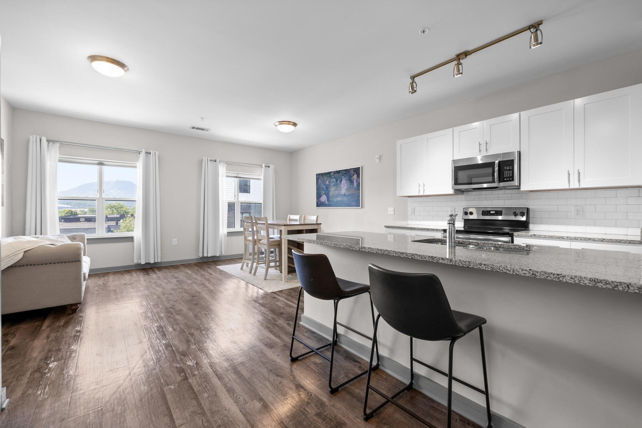 Photo of Listing #2971366