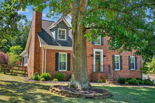 105 Meadow Ln, Hendersonville