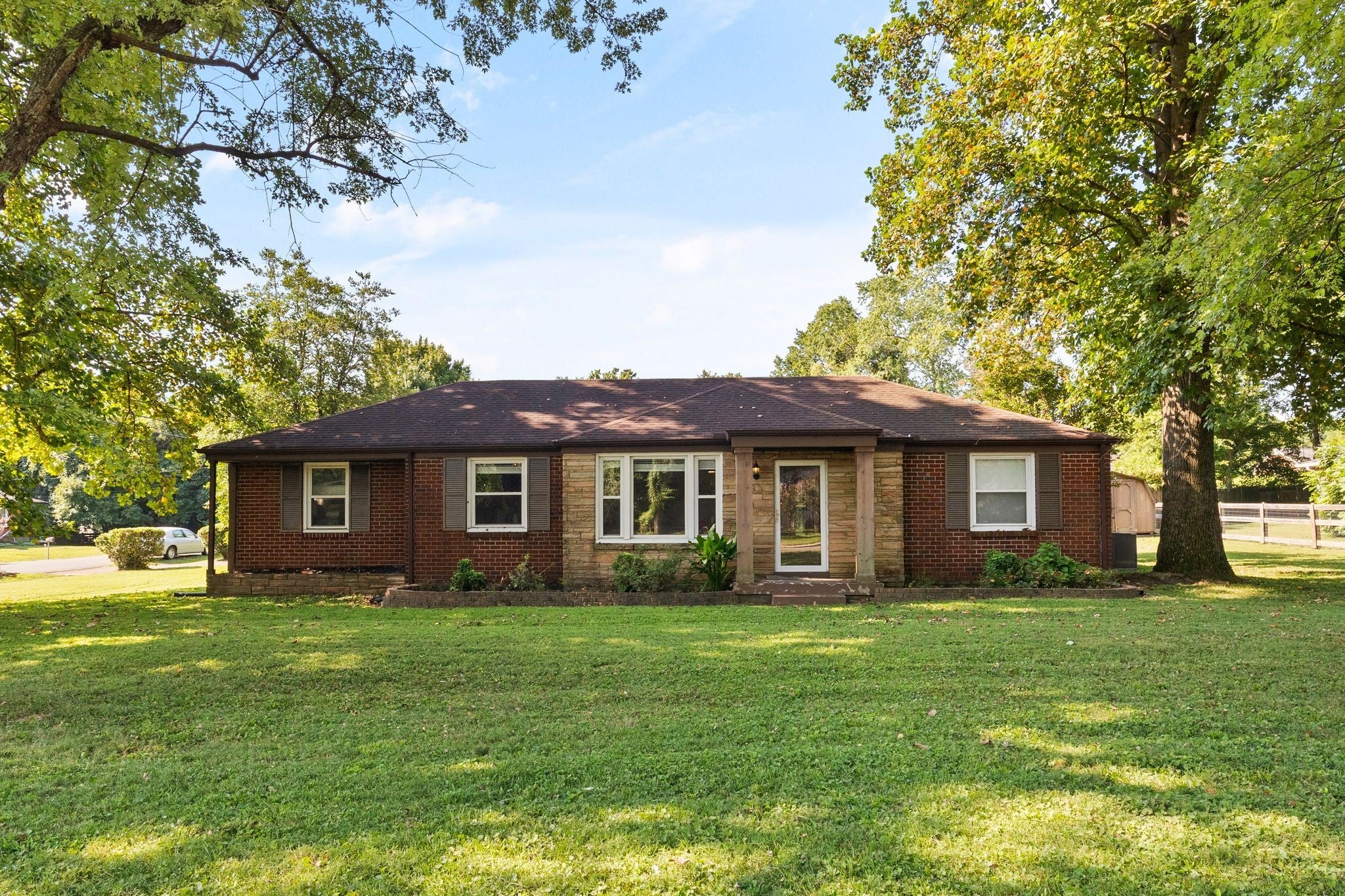 Photo of Listing #2971463