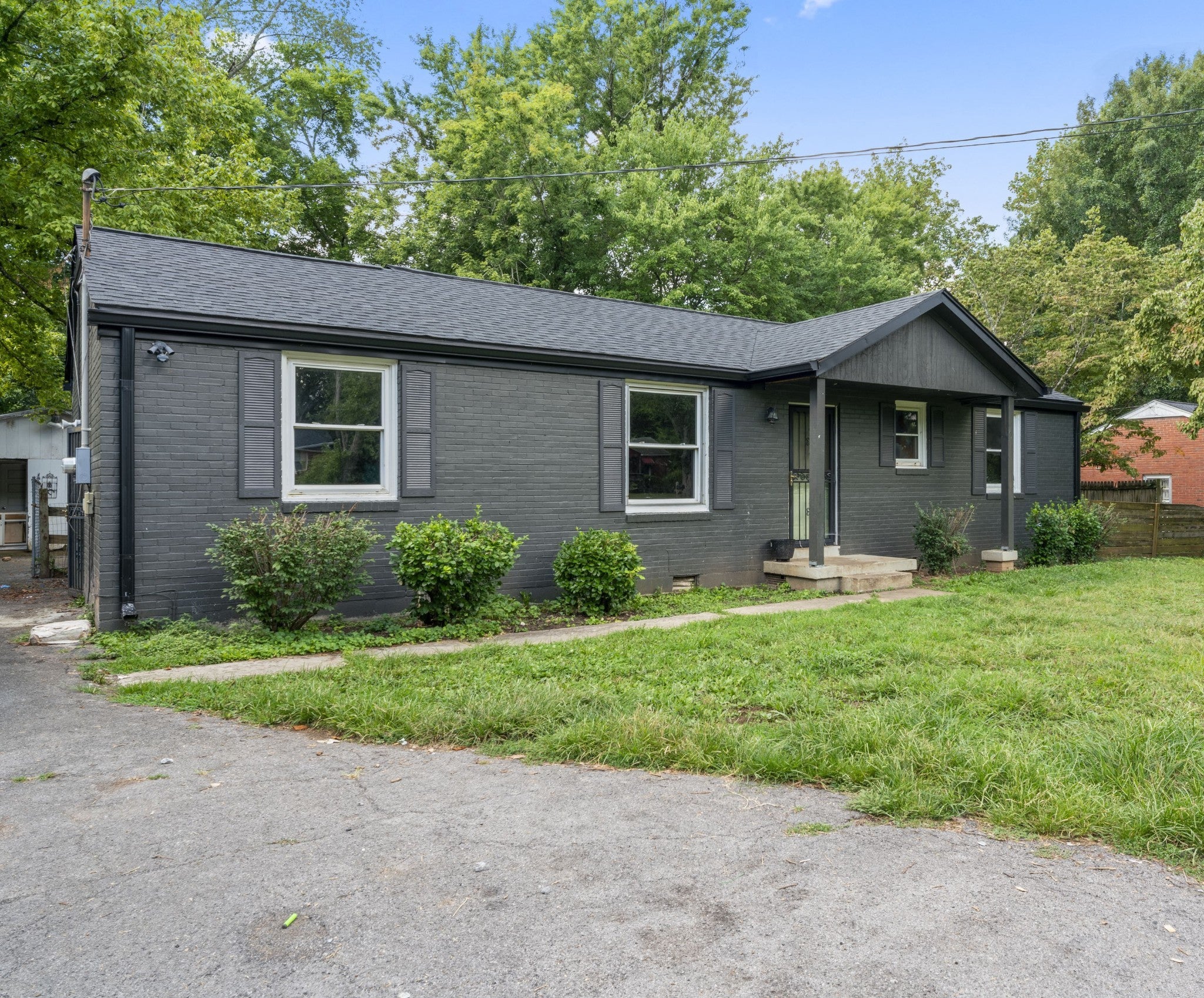 Photo of Listing #2971542
