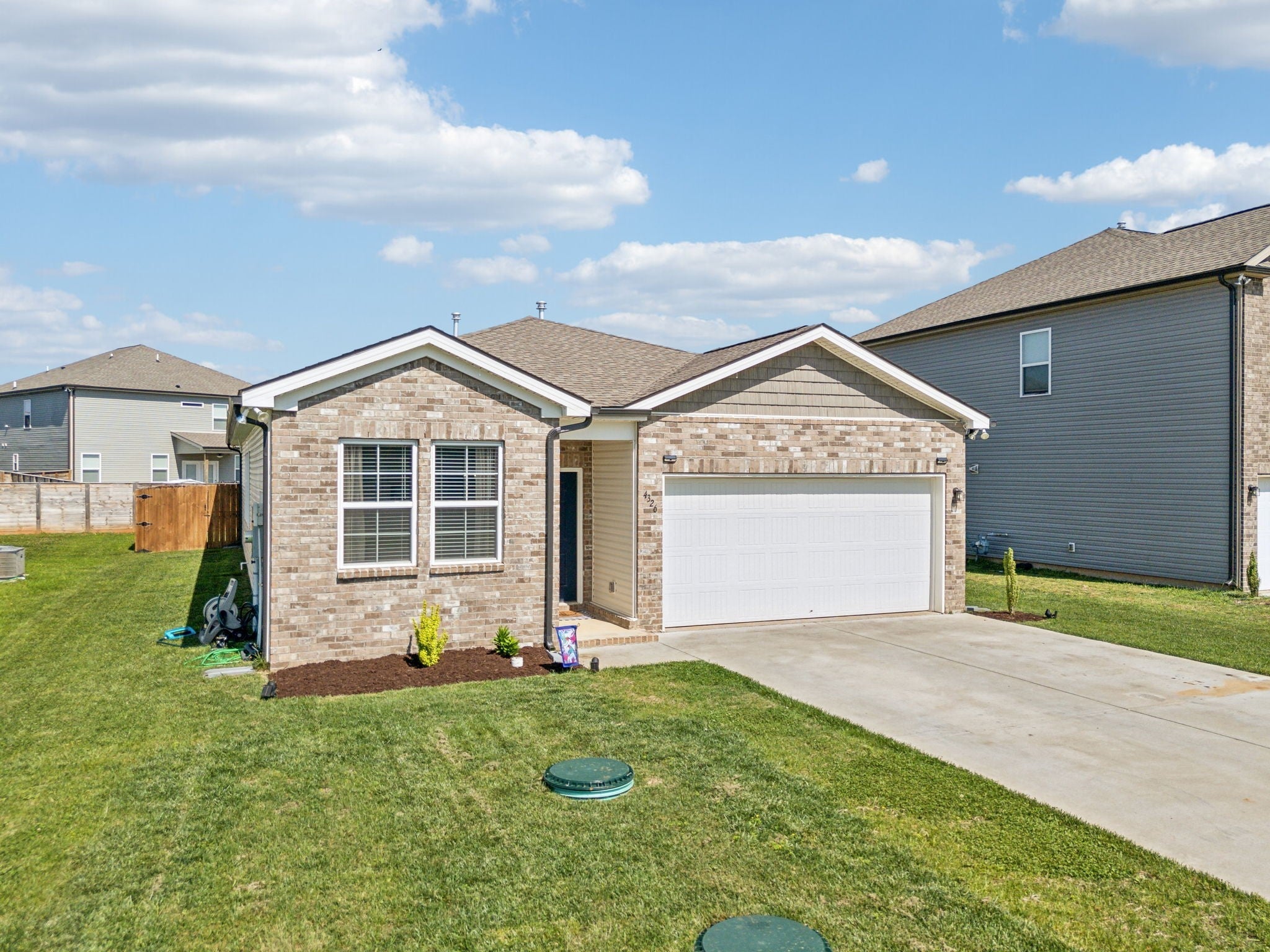 Photo of Listing #2971675