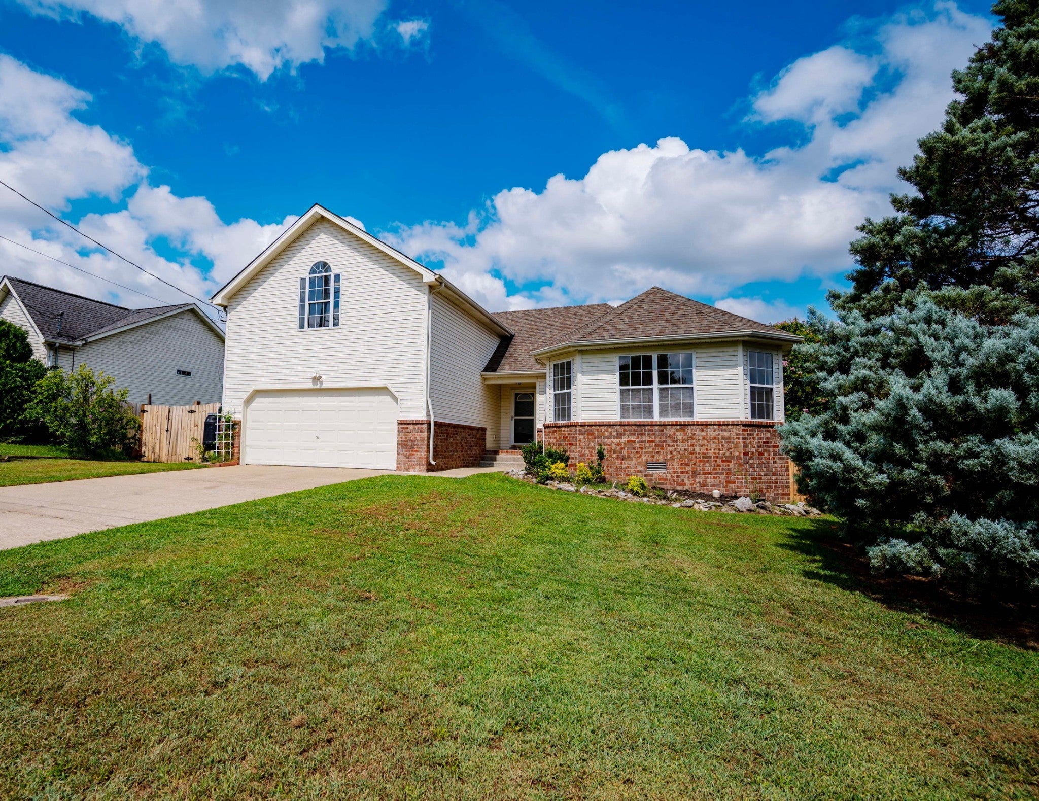 Photo of Listing #2971824