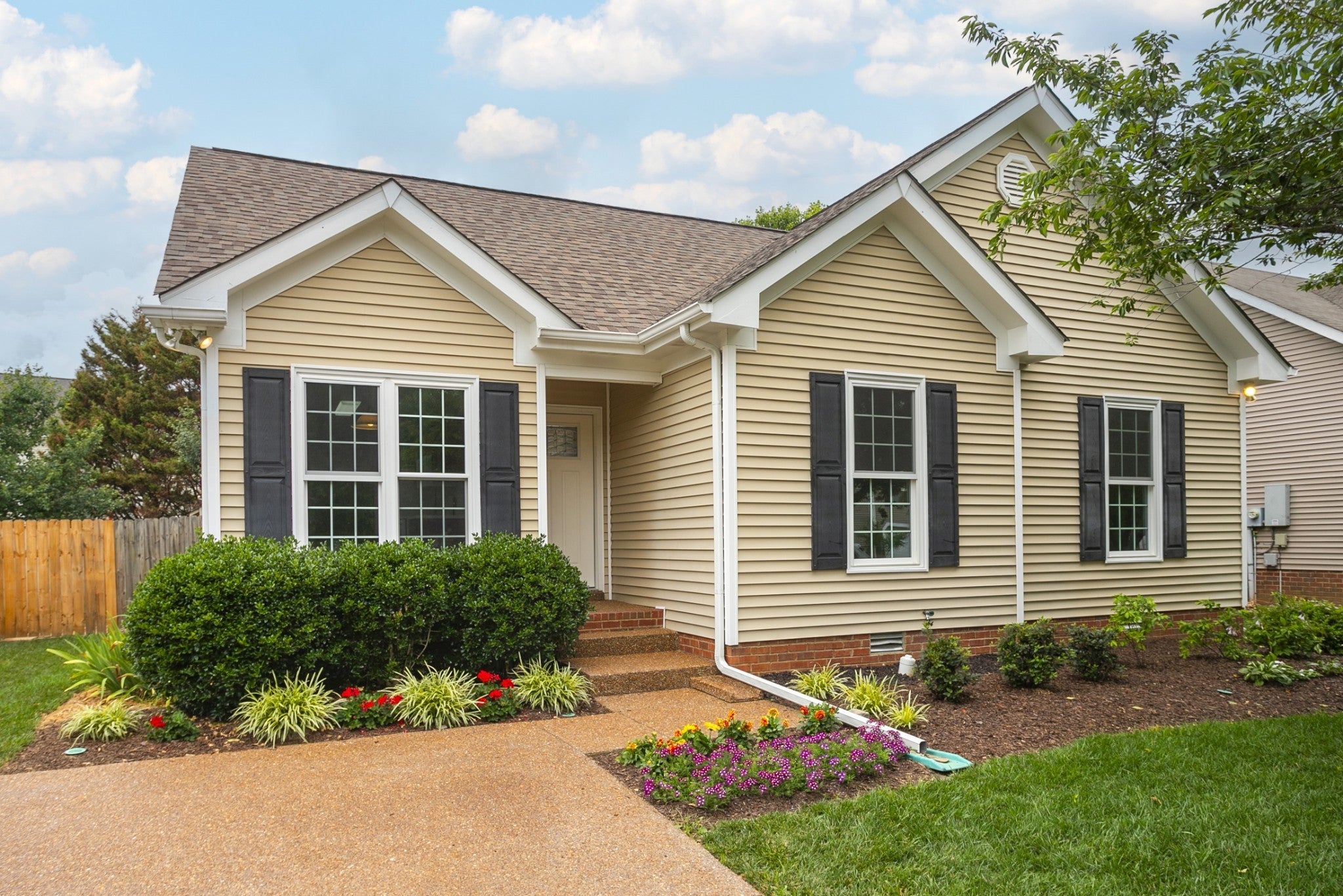 Photo of Listing #2972364