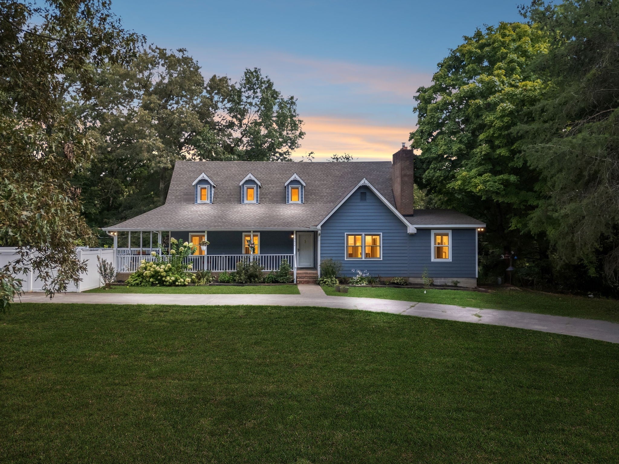 Photo of Listing #2972542