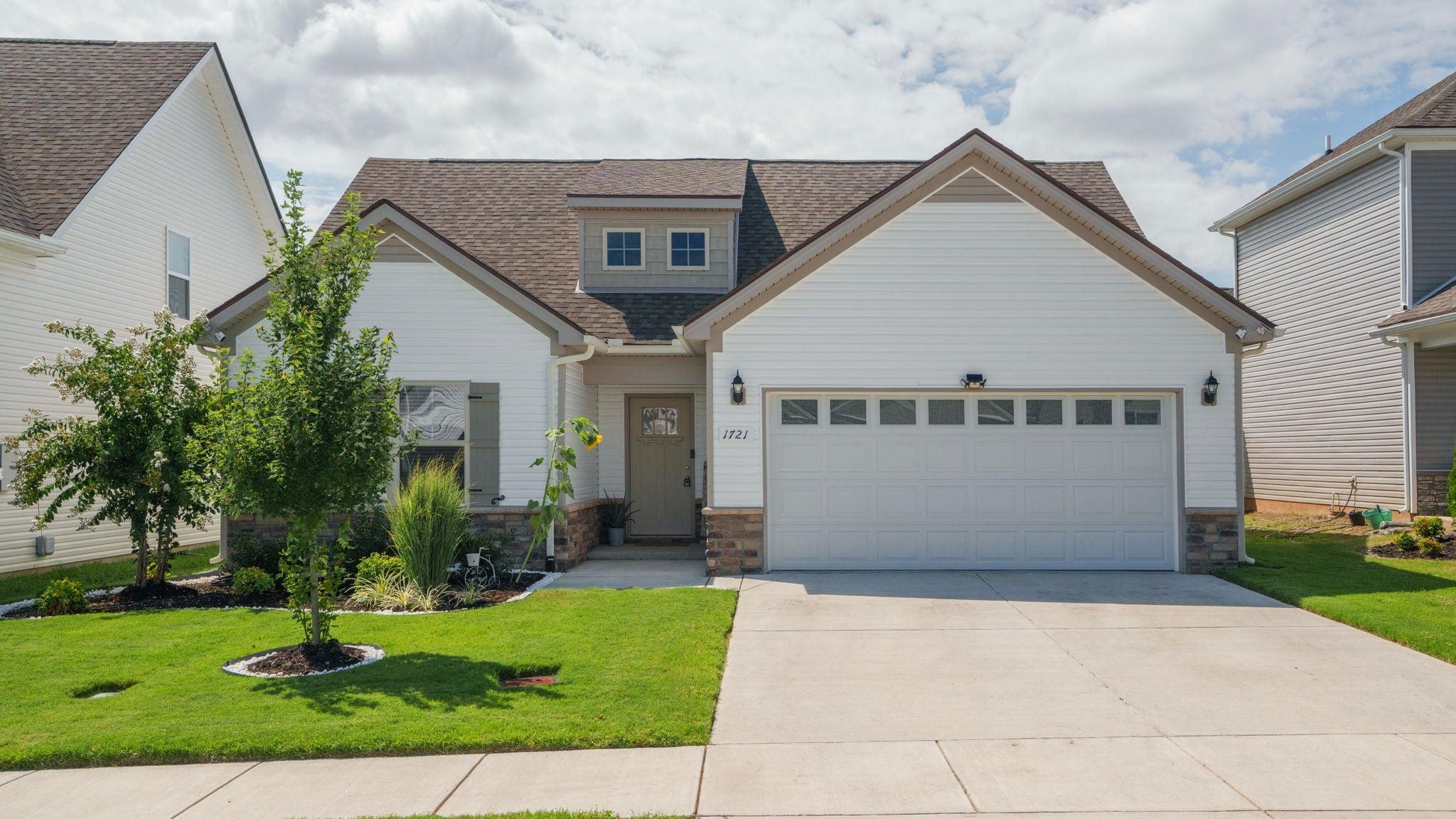 Photo of Listing #2972812