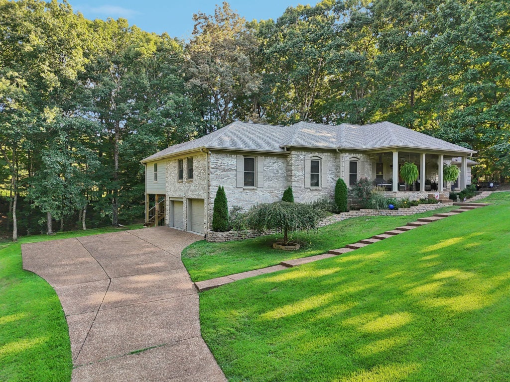 106 Dogwood Ct, Dickson